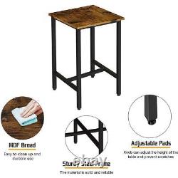 Table haute de bar Mieres en bois industriel carrée rustique brun avec 2 tabourets ronds.